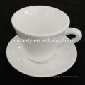 weiße Farbe Keramik Tasse und Untertasse gesetzt Exporteur